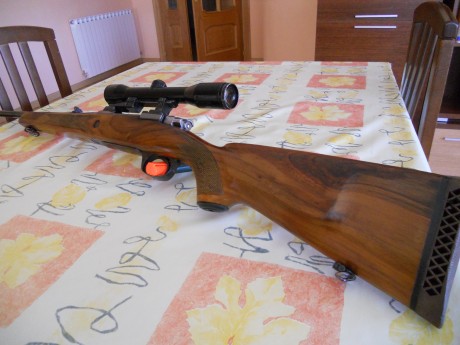 Vendo  Bárbara en calibre 308 con monturas apel y visor zeiss de carril clásico, que aunque es antiguo 00