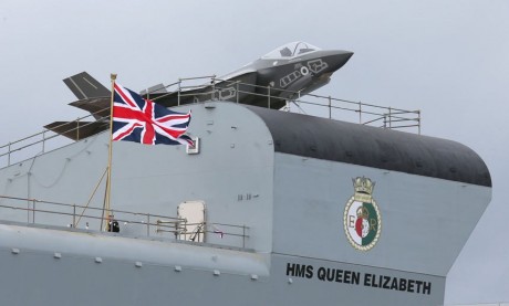 Tenemos en grada al "HMS Queen Elizabeth" y el "HMS Prince of Wales", pertenecientes 170