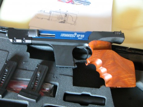 vendo hammerli sp 20 en perfecto estado con maletín accesorios con dos cargadores
el arma esta en Sabadell 01