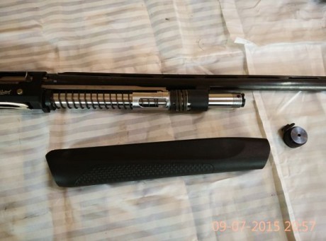 Vendo escopeta semiautomática en perfecto estado, prácticamente nueva ya que solo ha tirado 4 cajas de 00