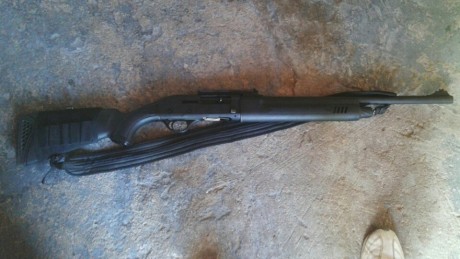 Vendo escopeta semiautomática Hatsan cal. 12 con cañón de bala y 5 polichockes en su caja original. La 00