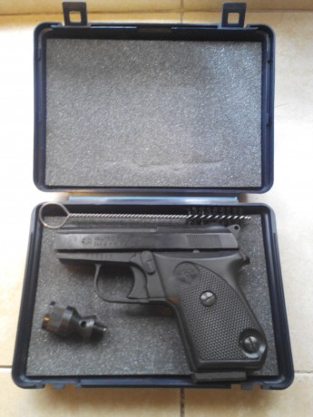Cambio esta mini pistola de fogueo, marca Valtro, sin uso, calibre 9mm, por revolver de fogueo también 00