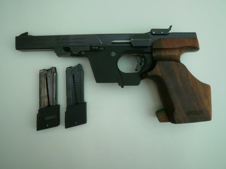 VENDIDA.Pistola Walther GSP cal.32 WC. Su estado es muy bueno, tiene su maletín original, caza vainas 01