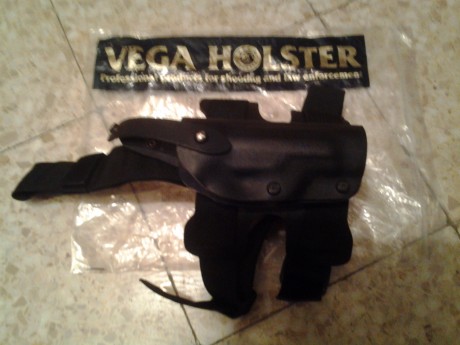 Hola a todos!!!
He decidido hacer limpieza del armario y deshacerme de todo lo que he encontrado que no 140