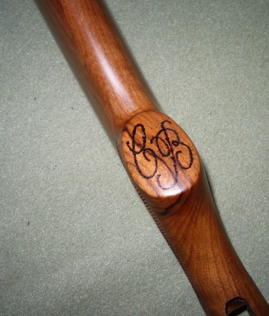 Hola, amigos. Estoy restaurando una escopeta siguiendo siempre los pasos y los consejos dados por los 10