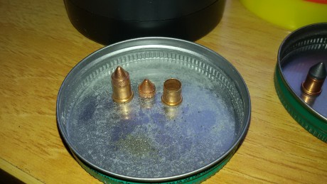 hola compañeros,queria saber si merece la pena comprar un revolver flobert,y si es asi de que calibre 31