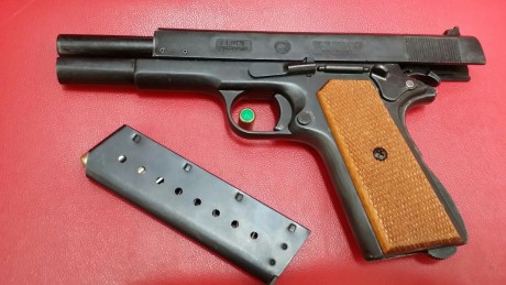 Hola.

Pongo a la venta pistola detonadora (fogueo) Bruni Automatic 9 mm. pak. tipo colt government 1911.

La 02