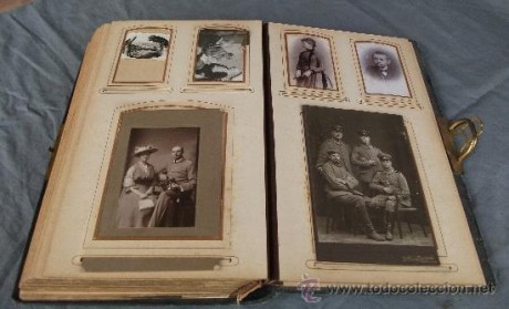  Se agradece información relacionada con el tema.  




Hola un amigo, que le gusta mucho la historia 00