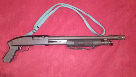 Estimados amigos, poseo escopeta táctica mossberg 500 del calibre 12, capacidad 5 cartuchos. Cambio por 01