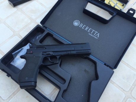 Se vende pistola llama m87. Precio: 245€ con envío incluido.
Se vende beretta 87 target del 22. Precio: 21