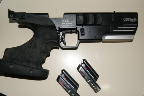 Por peticion de un compañero pongo el anuncio, para cualquier consulta dirijanse a el. Se vende pistola 00