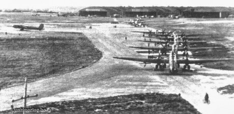 Aviones como el célebre Boeing B-17, el Avro Lancaster, o B-24 Liberator engrosan esa lista de "fortalezas 111