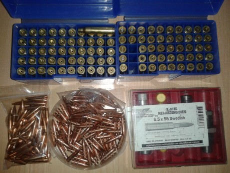 Saludos

Vendo lote para recargar 6.5x55 sueco:

-Dies Lee (recalibrar, cargar y crimpar)
-51 vainas nuevas.
-47 00
