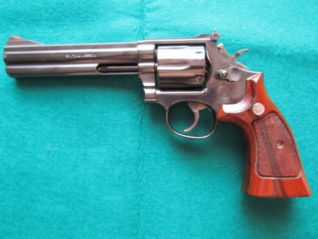Hola! Buenas tardes! 

Pongo a la venta mi revolver smith & wesson 586 en pavón del calibre 357 magnum 01