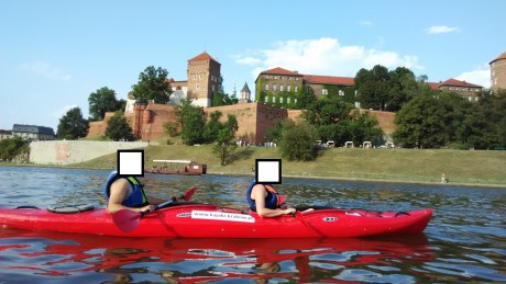 Hola, buenas a todos, os cuento, resulta que me voy un año a vivir a Cracovia , según tengo entendido 01
