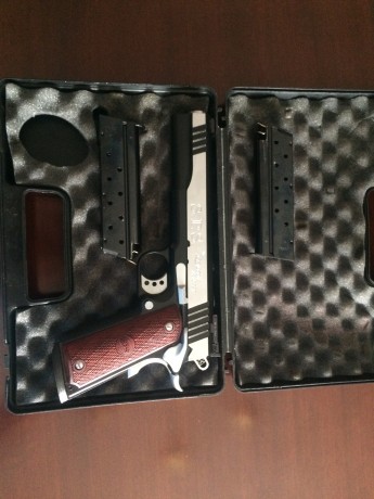 Vendo SPS Flacon Master de 6"

- Calibre 9 mm, largo 250mm, alto 140mm, ancho 30mm peso sin cargador 00