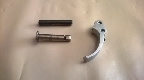 Tanfoglio P19S 9mm 
5 cargadores ampliados gran capacidad
Cinturón con funda y 3 porta cargadores
Todo 10