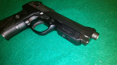 Vendo esta excelente pistola en 9 mm Para., como nueva, sin apenas uso, sin arañazos, en perfecto estado 12