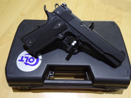  VENDIDA SE PUEDE CERRAR GRACIAS Se vende Colt by walther 1911 en calibre 22 largo con caja original y 01