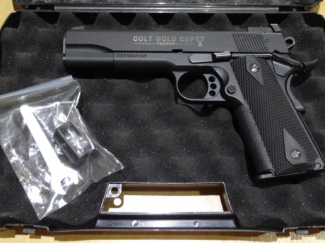  VENDIDA SE PUEDE CERRAR GRACIAS Se vende Colt by walther 1911 en calibre 22 largo con caja original y 10