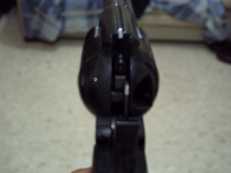 Hola Señores foreros vendo este revolver y sus complementos, con las siguientes características:

Estado 01