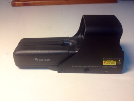 Vendo visor holografico EOTech 512 en perfecto estado acompañado de un magnificador de 5X y dos monturas 02