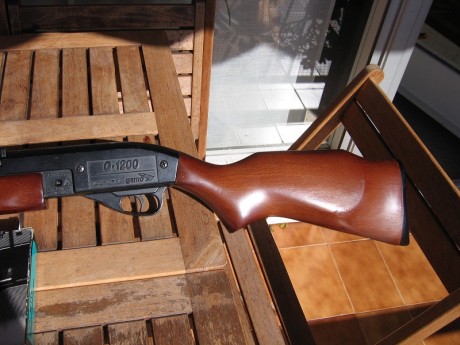 Buenos días.
Vendo carabina Gamo G1200 Magnum está en perfecto estado de tiro, la madera tiene algunos 01