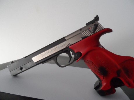 Hola,vendo o cambio hammerli xesse sport en buen estado,tambien cambiaria por arma de 9mm,la pistola se 01