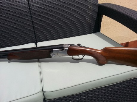Pongo a la venta una escopeta de un amigo, se trata de una beretta 682 sporting, monogatillo, selector 10