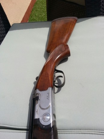 Pongo a la venta una escopeta de un amigo, se trata de una beretta 682 sporting, monogatillo, selector 21