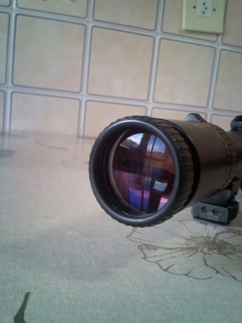Un amigo me dice q le ponga a vender este visor zeiss ZM 1.5-6x42 con monturas completas para sako 691 12