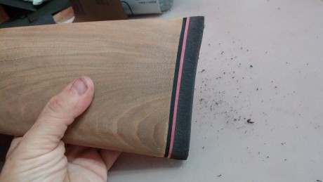 Hola, amigos. Estoy restaurando una escopeta siguiendo siempre los pasos y los consejos dados por los 110