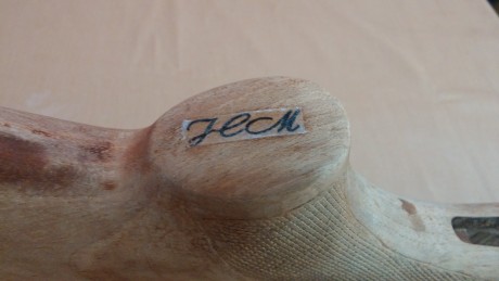 Hola, amigos. Estoy restaurando una escopeta siguiendo siempre los pasos y los consejos dados por los 150