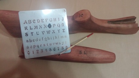 Hola, amigos. Estoy restaurando una escopeta siguiendo siempre los pasos y los consejos dados por los 01