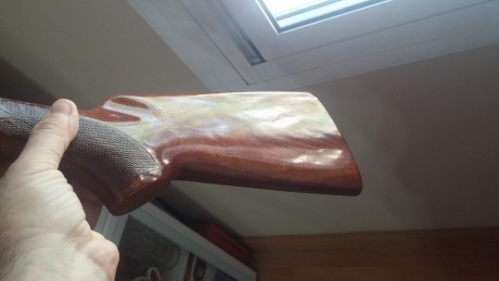 Hola, amigos. Estoy restaurando una escopeta siguiendo siempre los pasos y los consejos dados por los 32