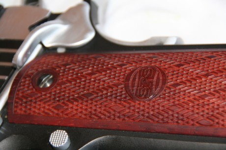 Vendo SPS del 9 parabelum
Cañón pesado
Dos cargadores
Perfecto estado estético y mecánico.

También me 02