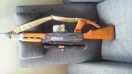 El arma está en Barcelona.
Si hay que enviarla el coste lo cubre el comprador.

   EL PRECIO ACTUAL ES 10