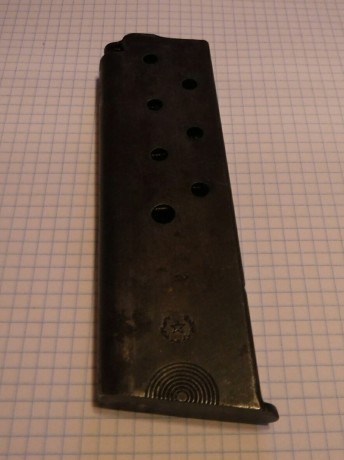 Se vende cargador y cachas de pistola campogiro del calibre 9mm largo. Esta en perfecto estado. Se encuentra 02
