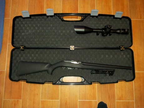 Hola, pongo en venta una ruger 10/22 tactical con cañón bull en espiral, la carabina funciona perfectamente 22