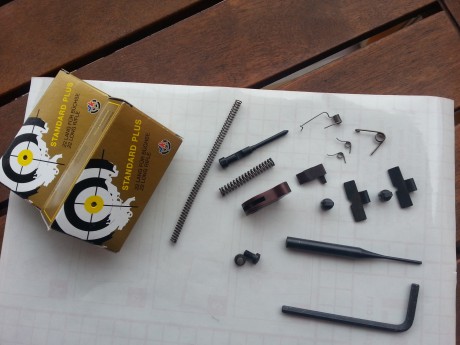 ]Vendo pistola Vostock MCM Margolin en calibre 22.

Incluyo su maletin original y piezas de recambio, 00