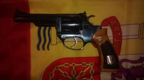 Hola,he abierto este hilo para que todos aquellos que tengais armas Españolas,podais lucirlas aqui con 150
