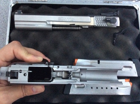 Vendo mi estupenda pistola Smith&Wesson 5906 Target Champion, con cañón de 6", fabricada por 50