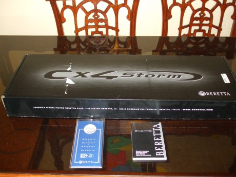 Vendo carabina - rifle semiautomático beretta cx4 storm en calibre 9 m.m. parabellum. Ha realizado 5 disparos 22