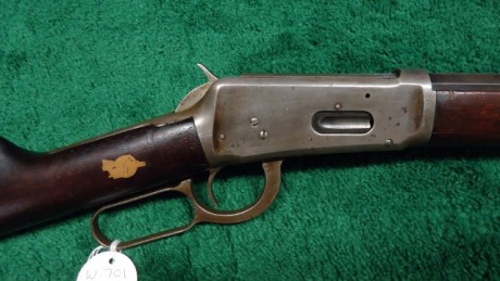    Buenas tardes

Otro a la venta, se trata de un Winchester modelo 94 calibre 30-30 en un acabado atípico 101