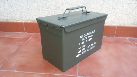 hola vendo estas estupendas cajas de munición para guardar armamento, material de airsoft o cualquier 00