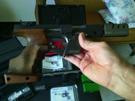 VENDIDA  pistola Walther GSP Expert con los dos calibres, su estado es impecable, con el convertidor del 00