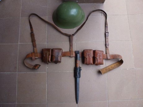 Buenas, vendo lote original ejercito yugoslavo. JNA
-Bayoneta M-48:De procedencia yugoslava y fabricada 00