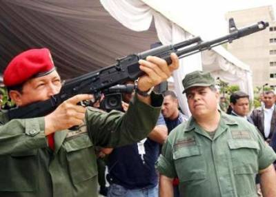 Pues preparémonos, que en la tele ya están crucificando a este peligroso coleccionista de armas "prohibidas" 61