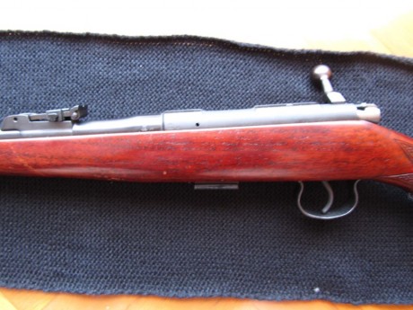 Hola! Buenas tardes!

Por falta de uso pongo a la venta mi carabina del 22 BRNO CZ E2 del calibre 22 largo. 52