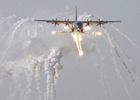 Pues eso, en este hilo pretendo deleitaros como amantes de los aviones de combate que sois muchos, con 50